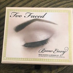 Too faced brow envy kit